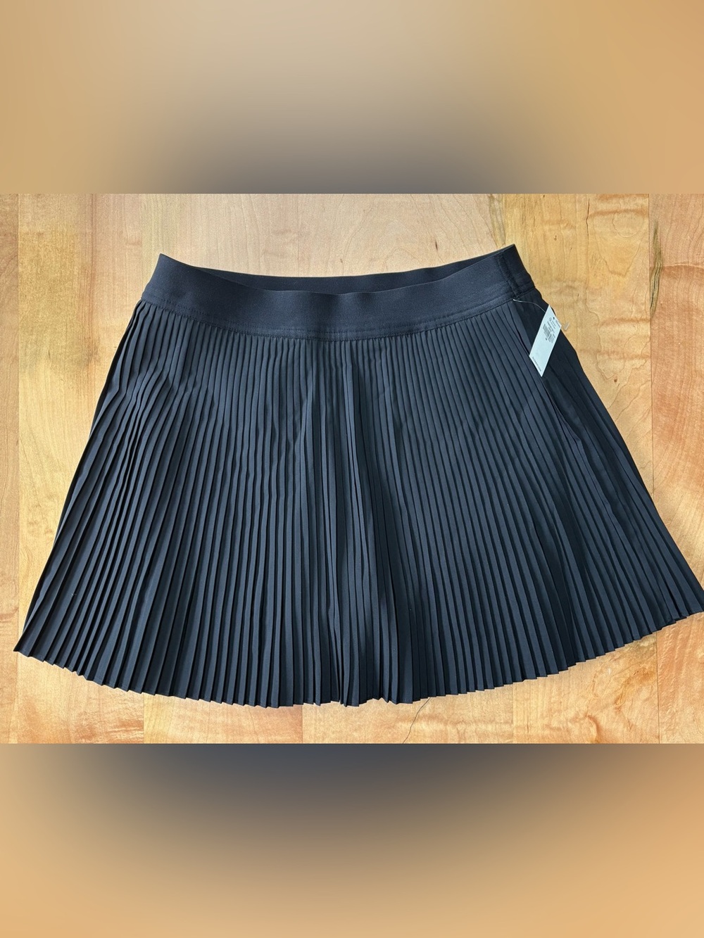 Old Navy Extra High Waist Micro-Pleated Performance Skort, black, new with tag